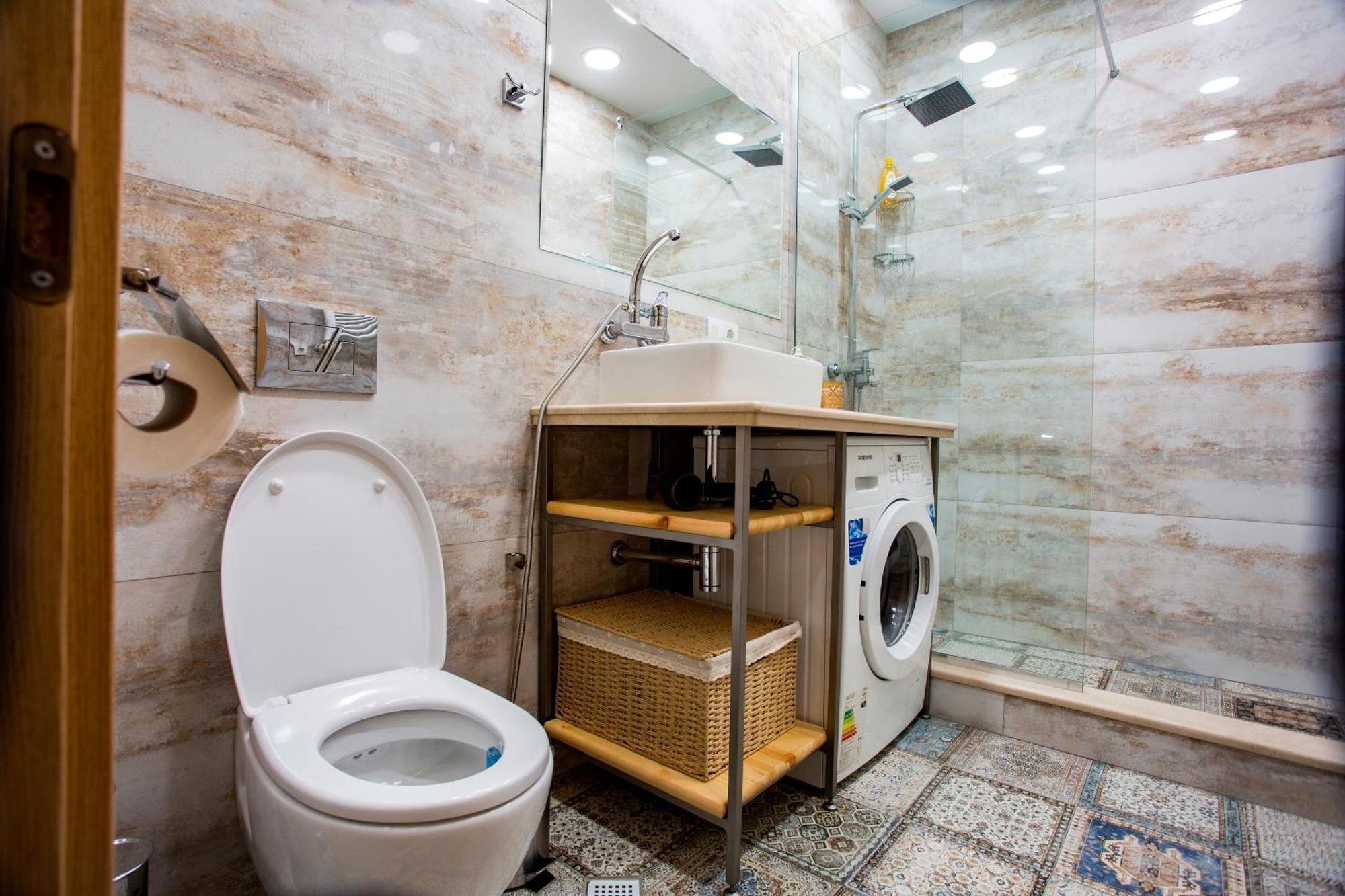 Yellow apartment in Avlabari Tiflis Dış mekan fotoğraf