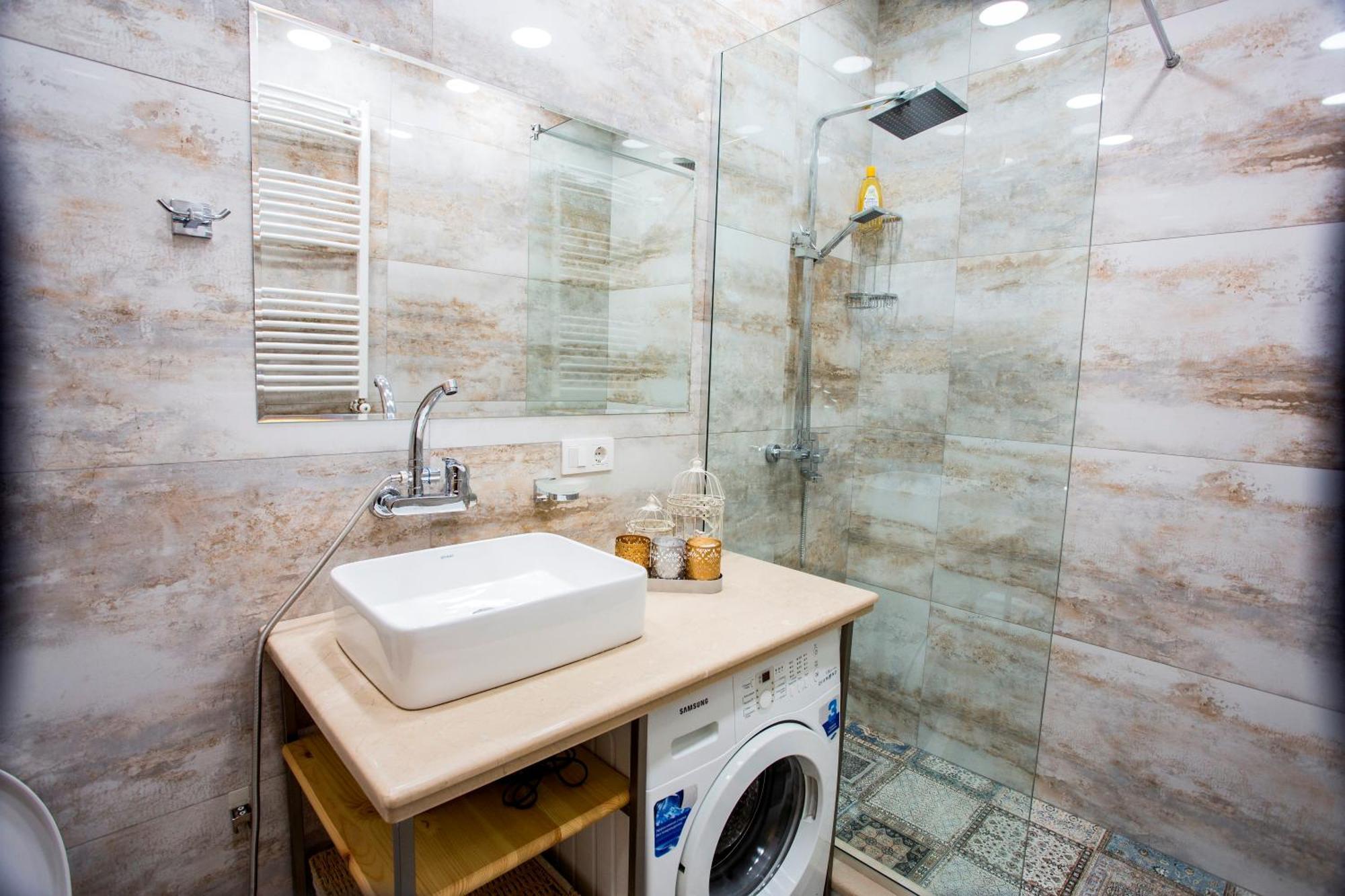Yellow apartment in Avlabari Tiflis Dış mekan fotoğraf