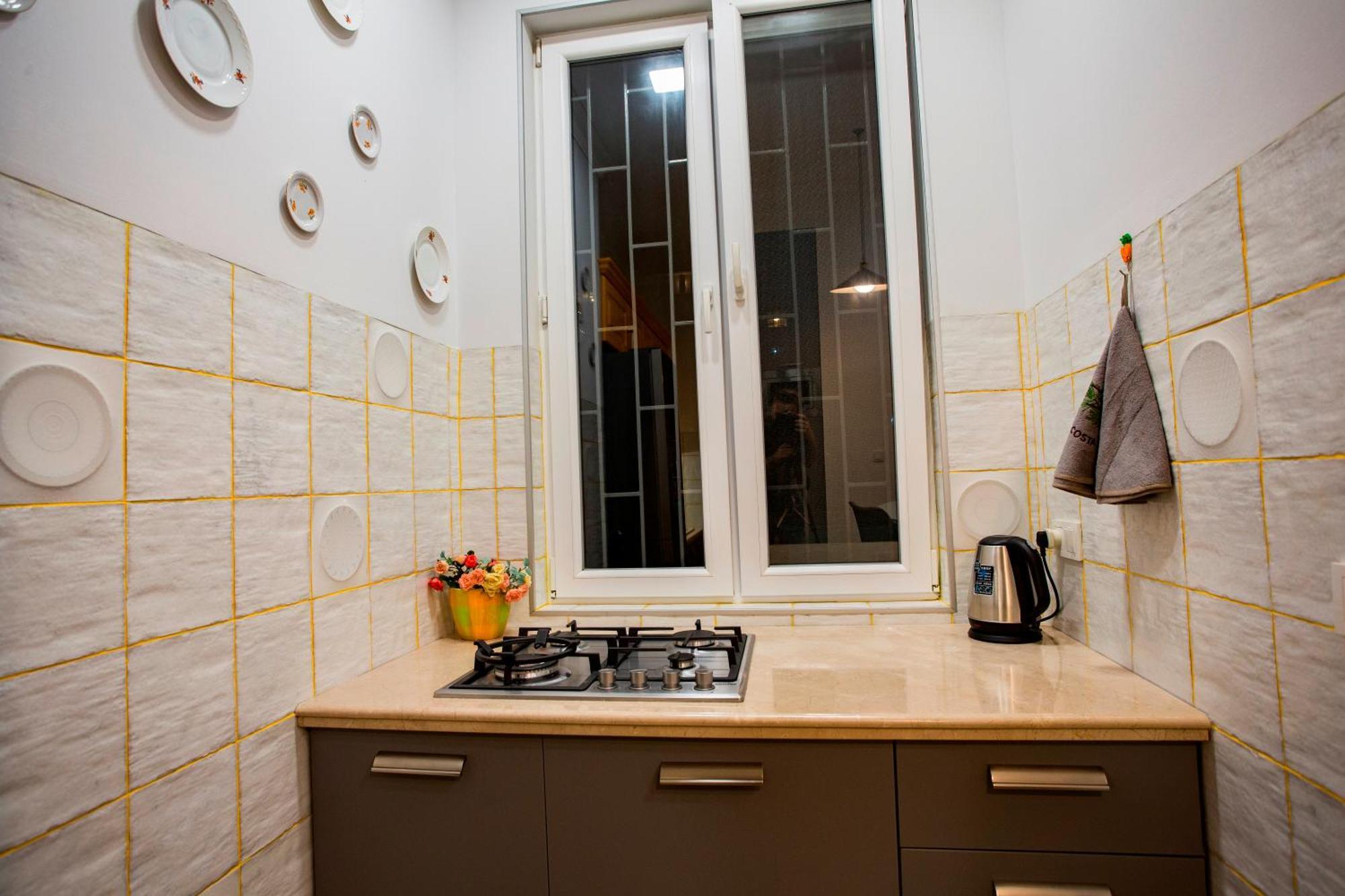 Yellow apartment in Avlabari Tiflis Dış mekan fotoğraf